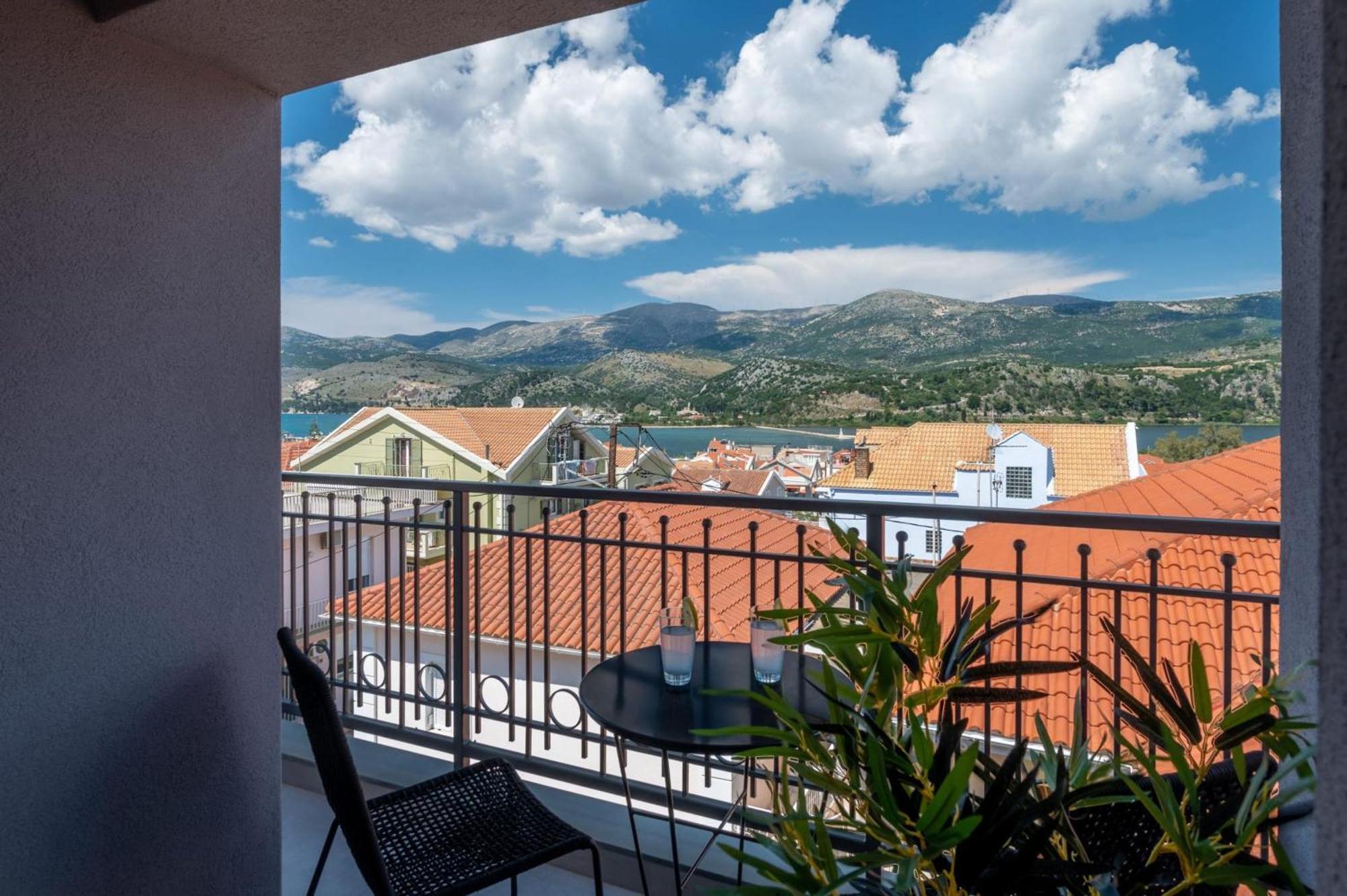 De Bosset Suites Kefalonia อาร์กอสโตลี ภายนอก รูปภาพ
