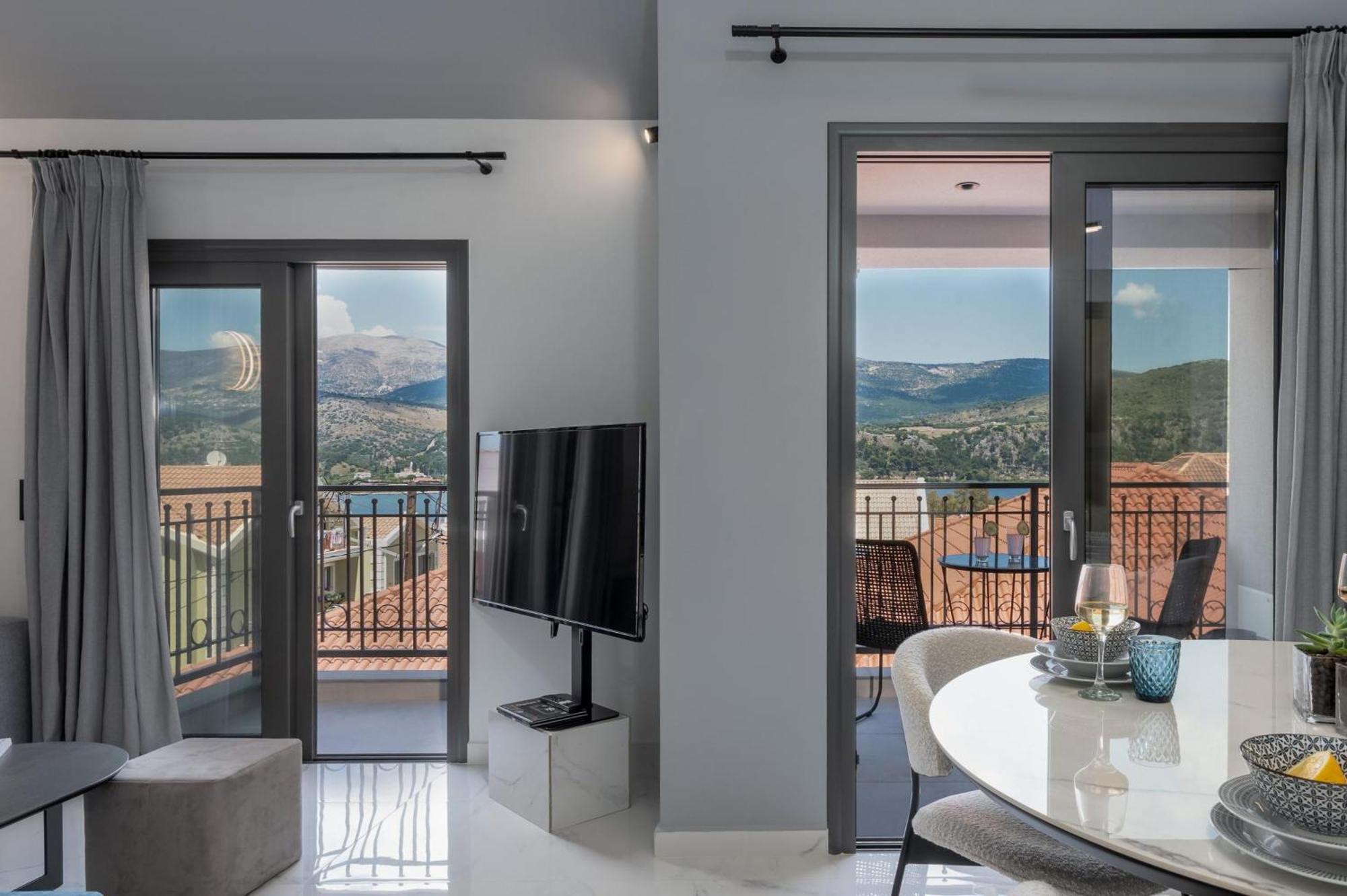 De Bosset Suites Kefalonia อาร์กอสโตลี ภายนอก รูปภาพ