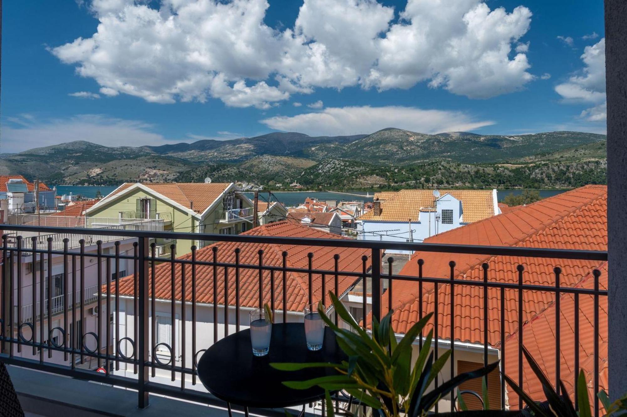 De Bosset Suites Kefalonia อาร์กอสโตลี ภายนอก รูปภาพ
