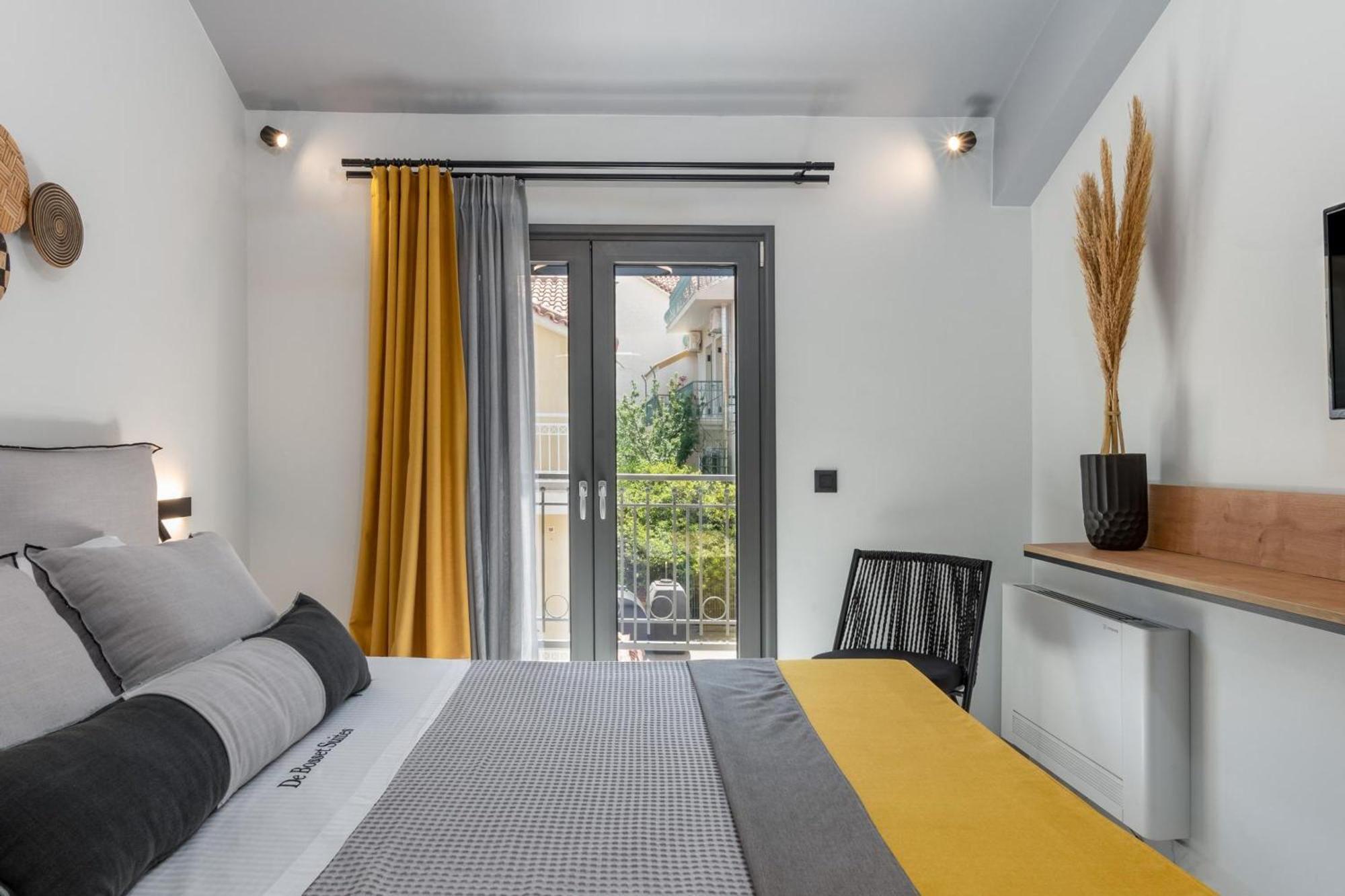De Bosset Suites Kefalonia อาร์กอสโตลี ภายนอก รูปภาพ