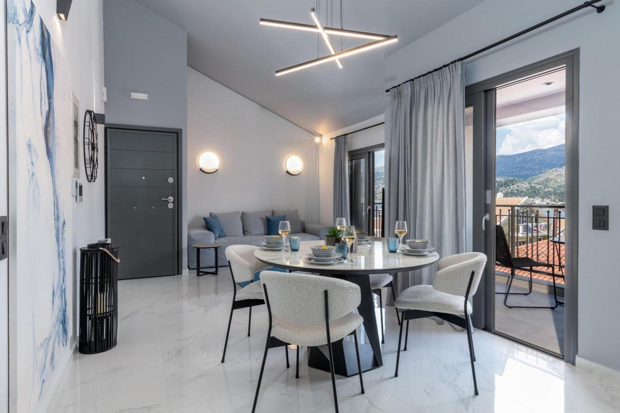 De Bosset Suites Kefalonia อาร์กอสโตลี ภายนอก รูปภาพ