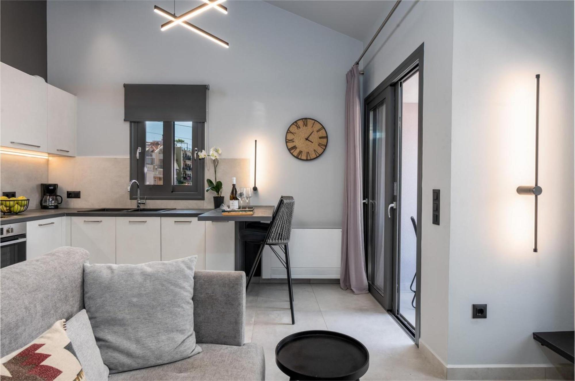 De Bosset Suites Kefalonia อาร์กอสโตลี ภายนอก รูปภาพ