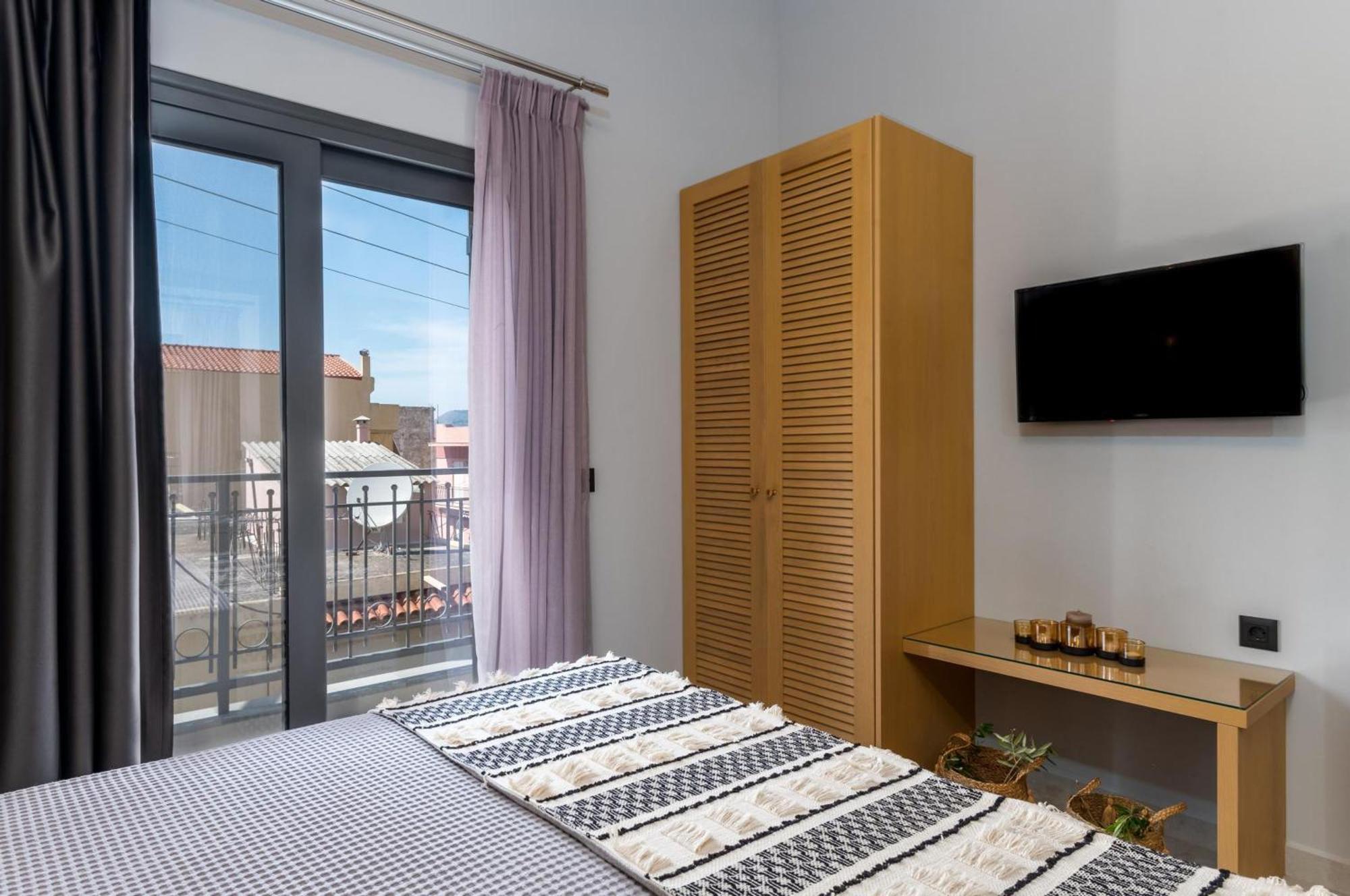De Bosset Suites Kefalonia อาร์กอสโตลี ภายนอก รูปภาพ